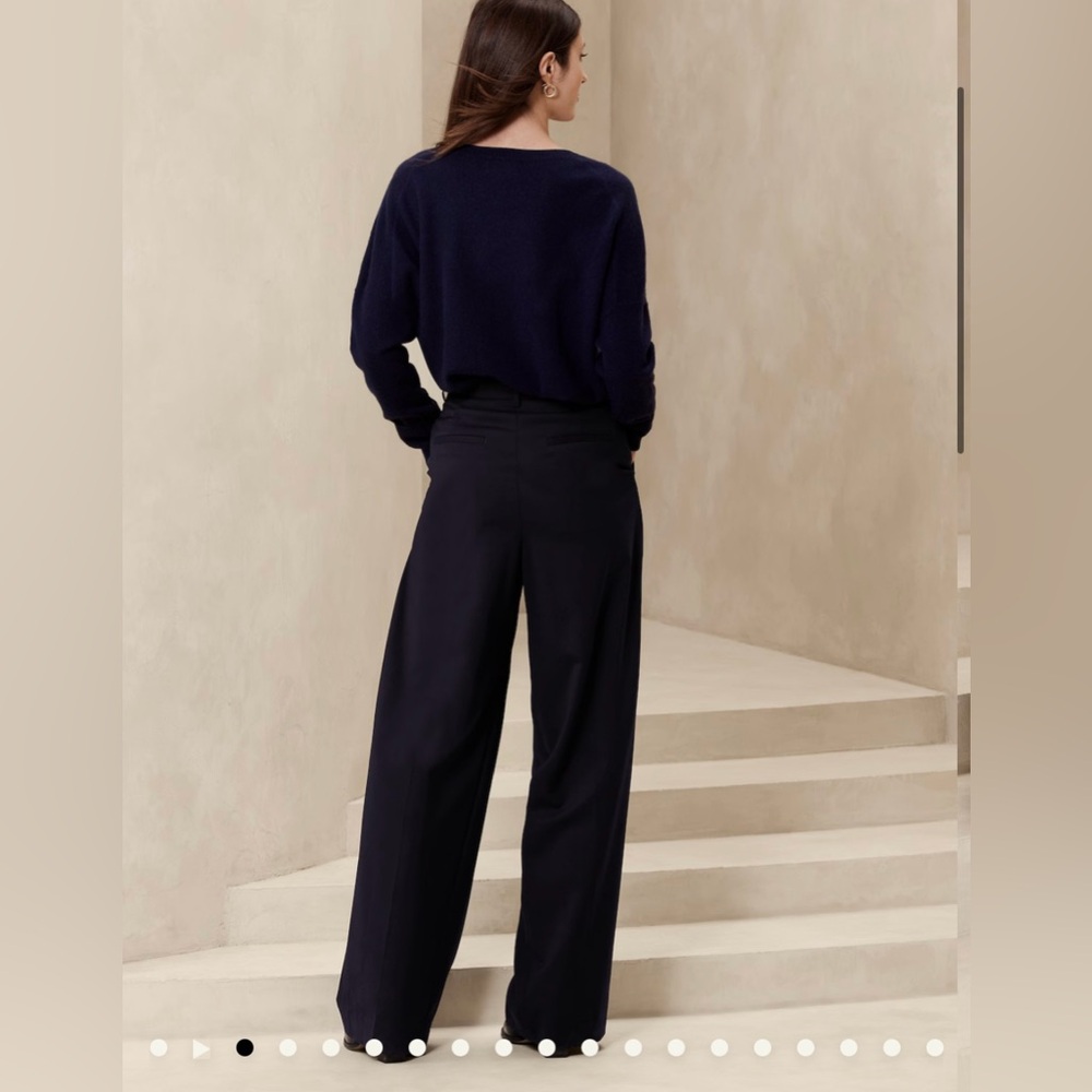 Banana Republic Siena Wide-Leg Italian Wool Pant in Navy